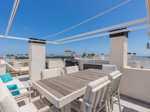 3 Bedroom 3 Bathroom Villa in Orihuela Costa - Caza De Casa