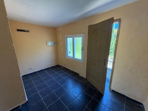 4 Bedroom 2 Bathroom Villa in Torrevieja - Caza De Casa