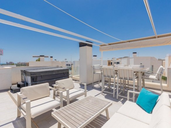 3 Bedroom 3 Bathroom Villa in Orihuela Costa - Caza De Casa
