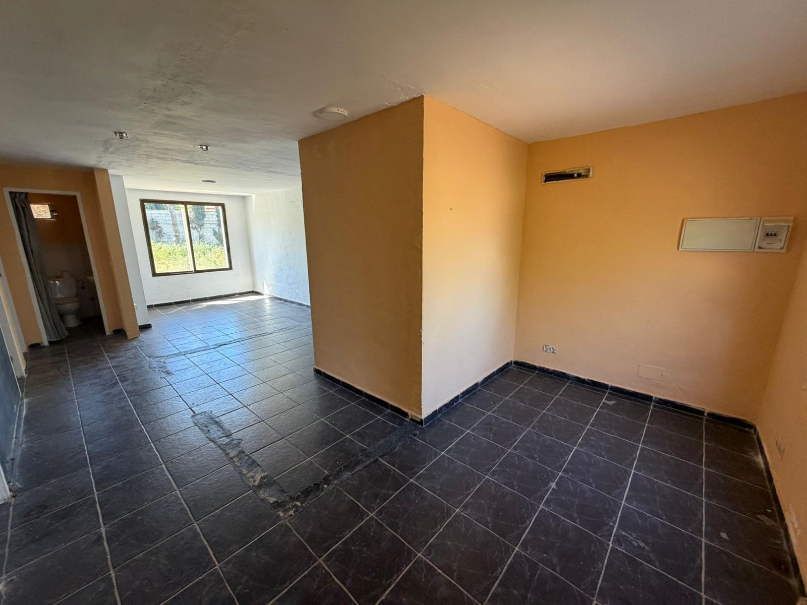 4-42 4 Bedroom 2 Bathroom Villa in Torrevieja - Caza De Casa