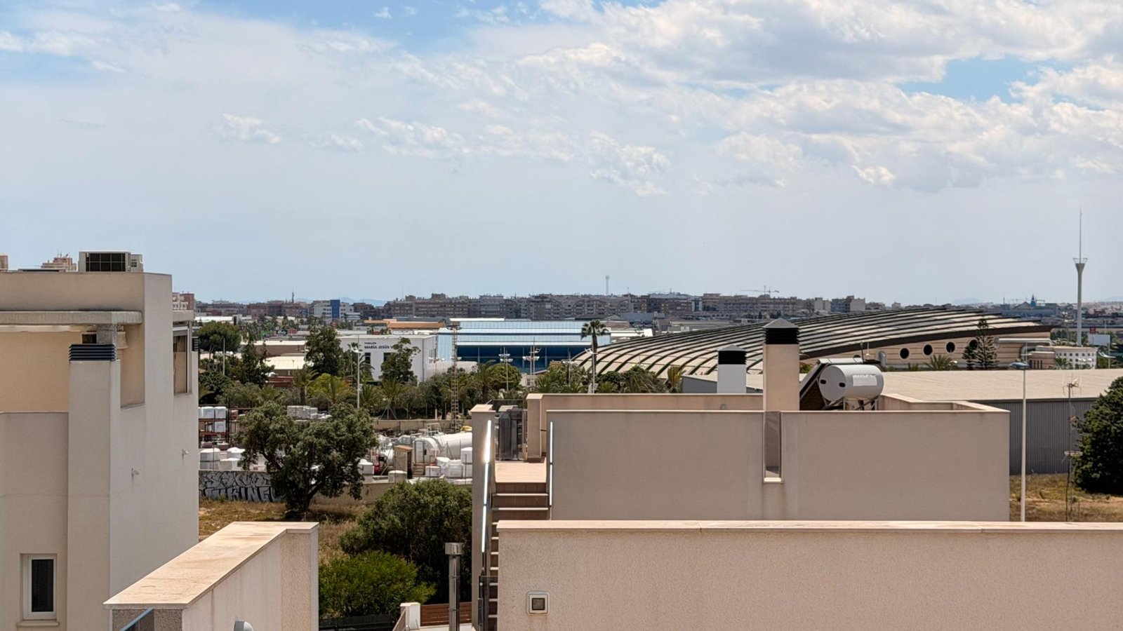 5 Bedroom 3 Bathroom Villa in Torrevieja - Caza De Casa