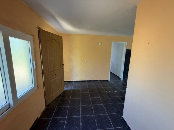 4 Bedroom 2 Bathroom Villa in Torrevieja - Caza De Casa