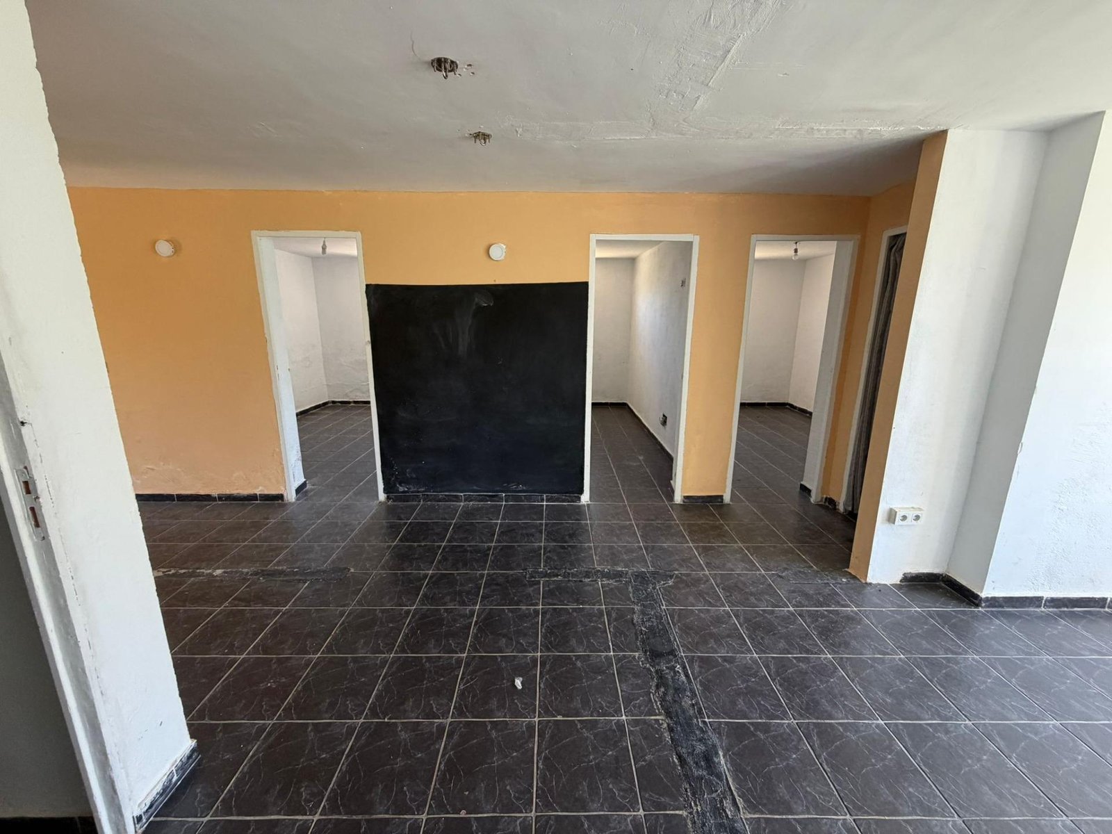 4-44 4 Bedroom 2 Bathroom Villa in Torrevieja - Caza De Casa