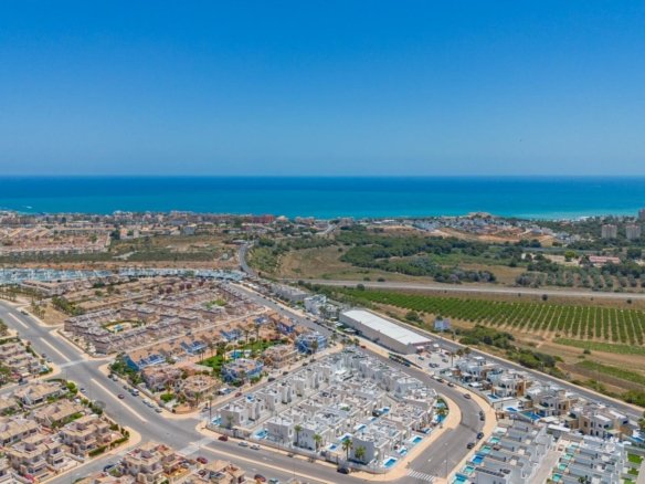 3 Bedroom 3 Bathroom Villa in Orihuela Costa - Caza De Casa