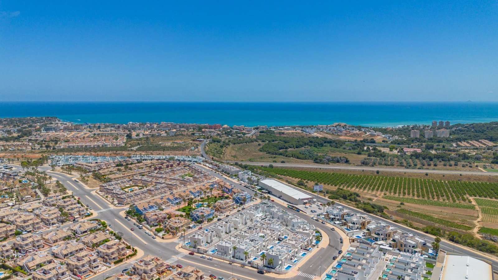 3 Bedroom 3 Bathroom Villa in Orihuela Costa - Caza De Casa
