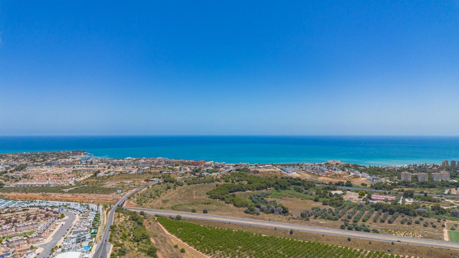 3 Bedroom 3 Bathroom Villa in Orihuela Costa - Caza De Casa
