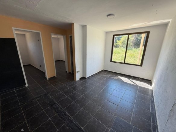 4 Bedroom 2 Bathroom Villa in Torrevieja - Caza De Casa