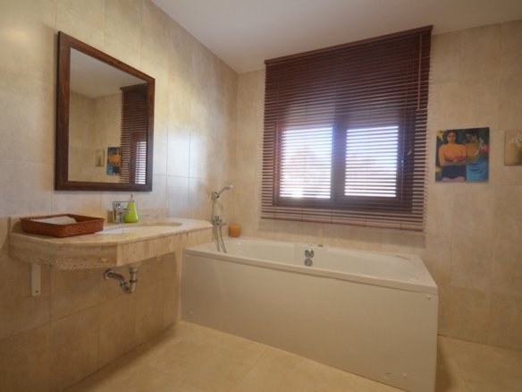 5 Bedroom 5 Bathroom Villa in Albacete - Caza De Casa