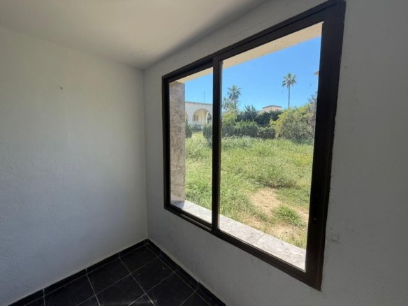 4 Bedroom 2 Bathroom Villa in Torrevieja - Caza De Casa