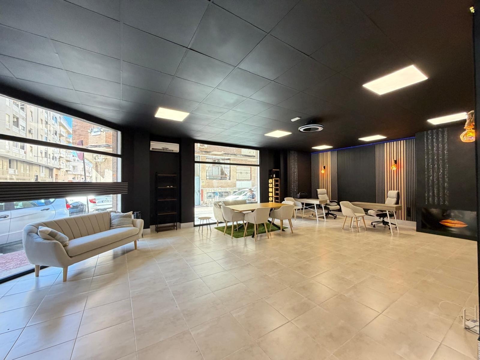 2 Bedroom 1 Bathroom Commercial in Torrevieja - Caza De Casa