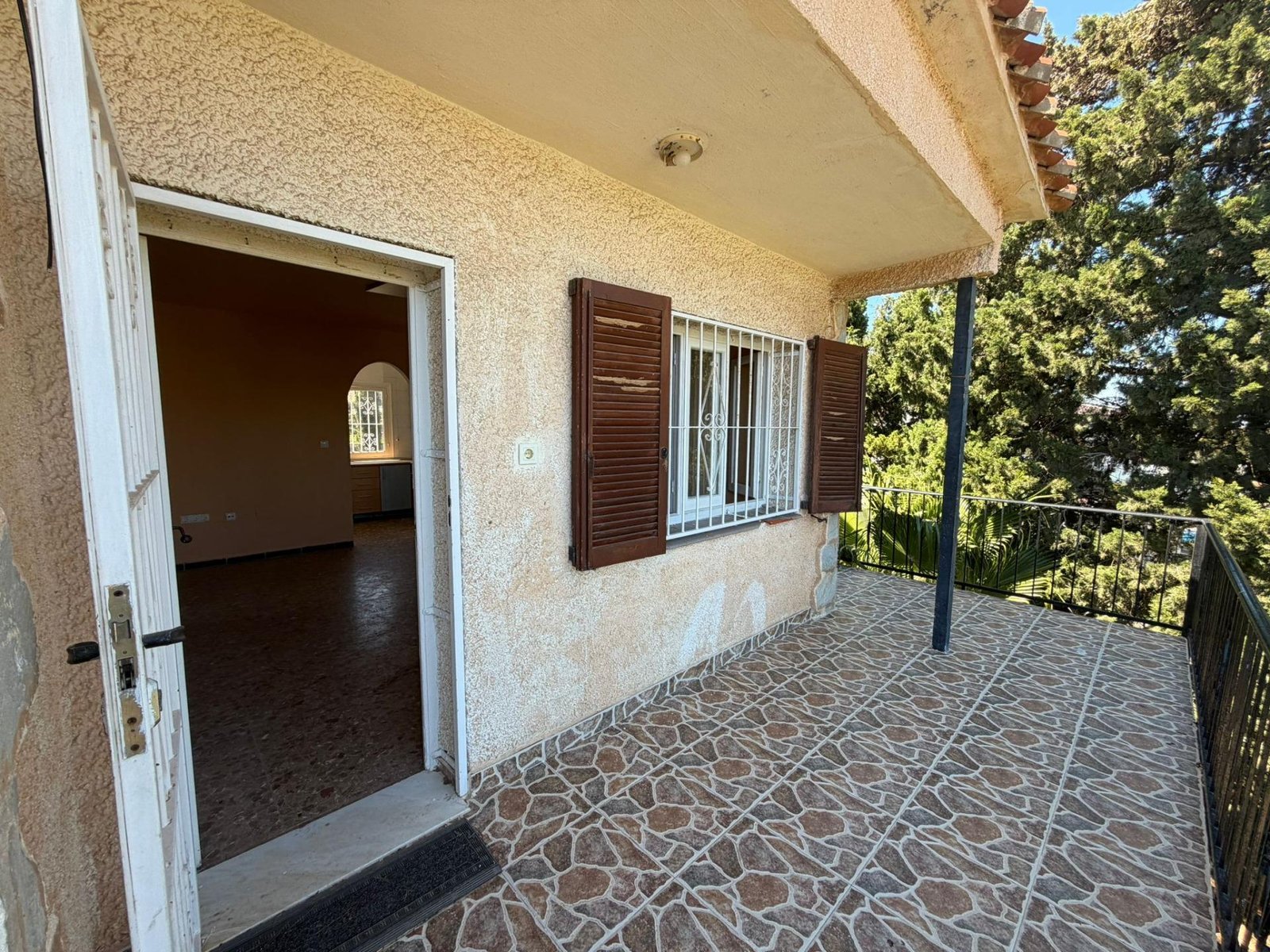4-6 4 Bedroom 2 Bathroom Villa in Torrevieja - Caza De Casa