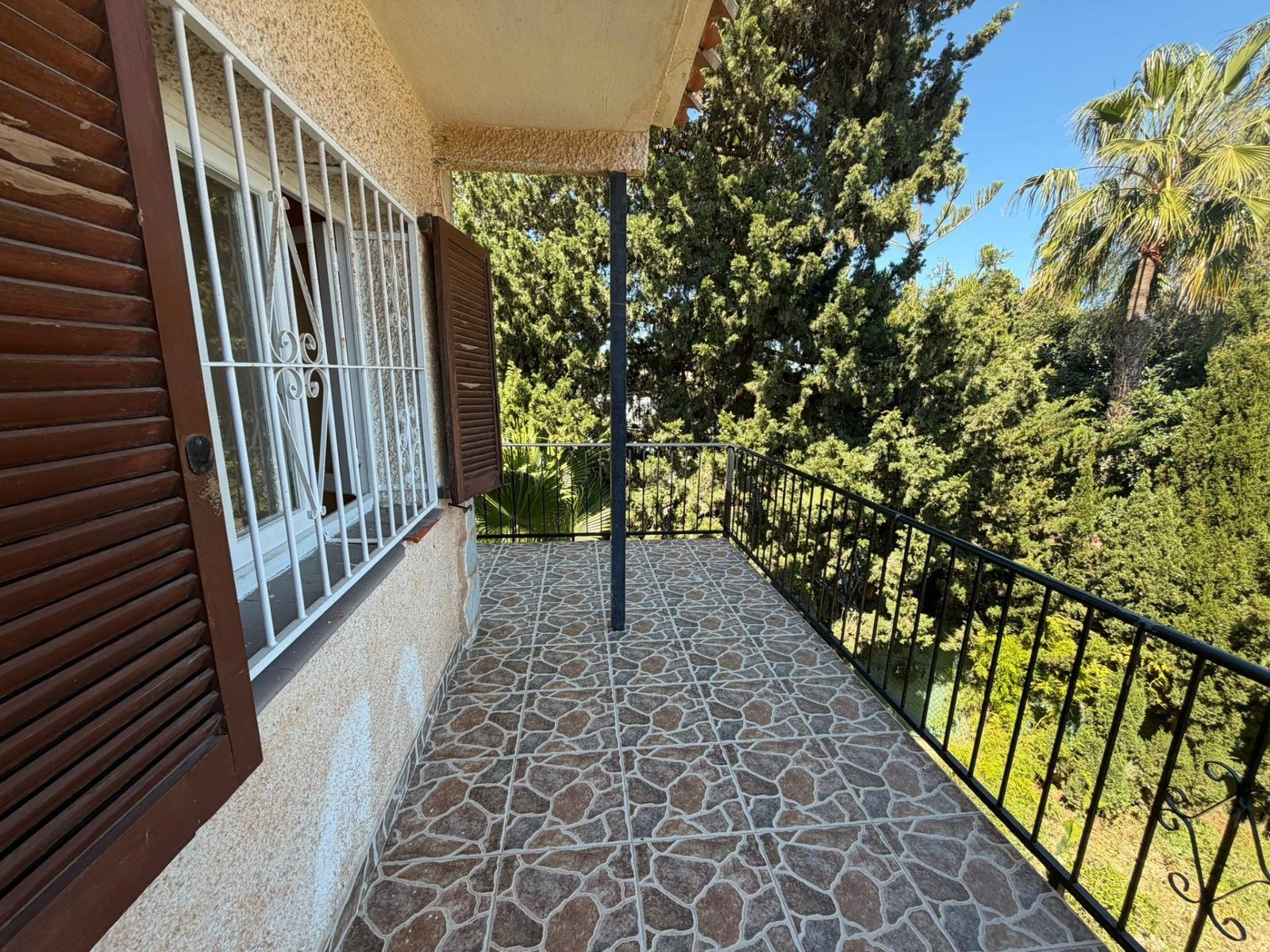 4-8 4 Bedroom 2 Bathroom Villa in Torrevieja - Caza De Casa