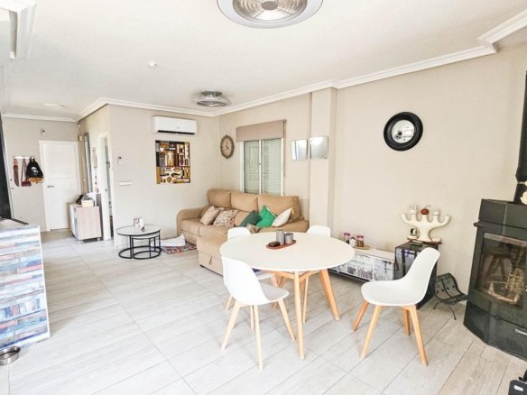 3 Bedroom 3 Bathroom Villa in Orihuela Costa - Caza De Casa