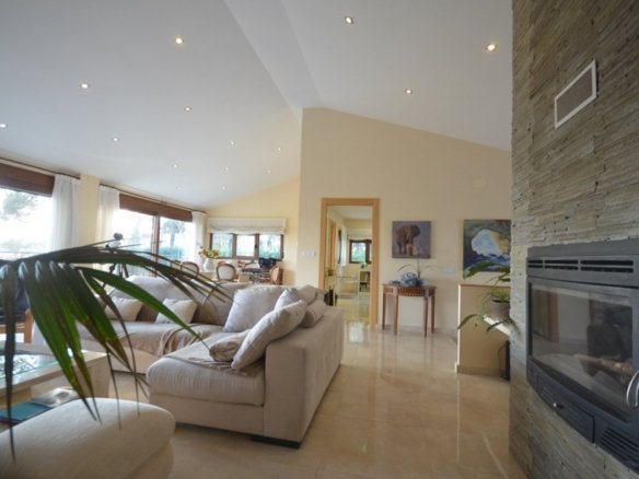 5 Bedroom 5 Bathroom Villa in Albacete - Caza De Casa