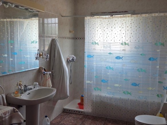 6 Bedroom 2 Bathroom Country House in Pinoso - Caza De Casa