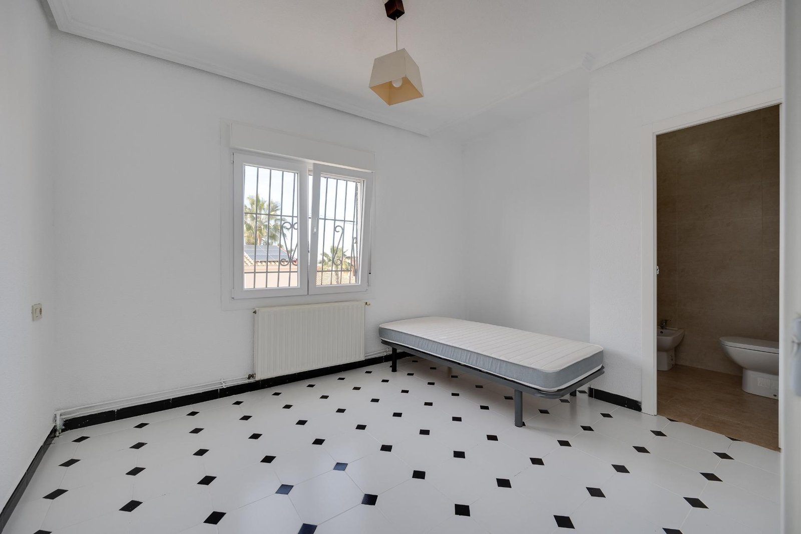 41-11 3 Bedroom 3 Bathroom Villa in Torrevieja - Caza De Casa