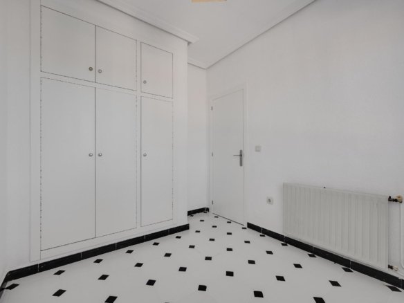 3 Bedroom 3 Bathroom Villa in Torrevieja - Caza De Casa