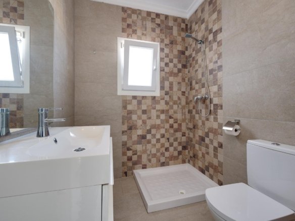 3 Bedroom 3 Bathroom Villa in Torrevieja - Caza De Casa