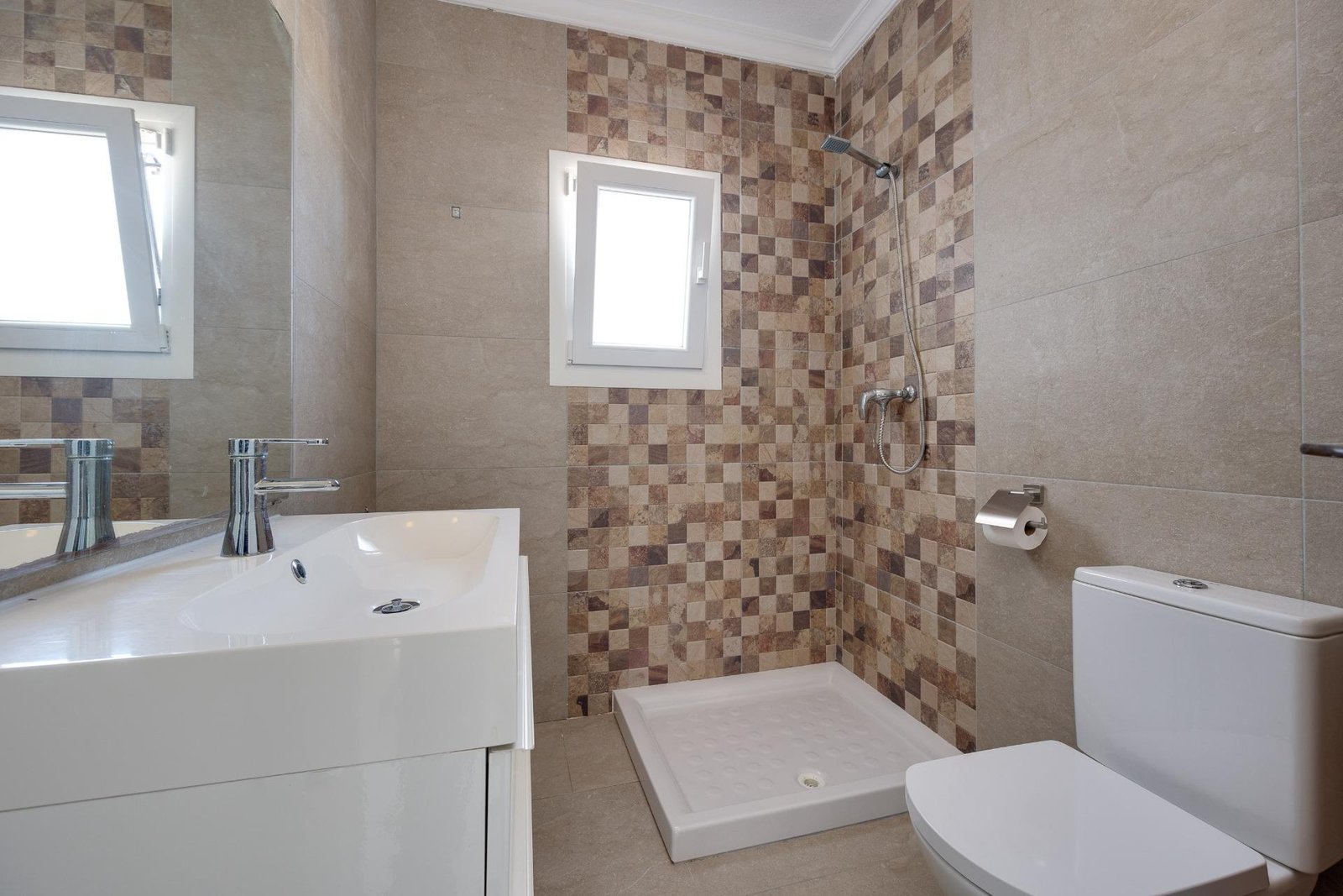 41-16 3 Bedroom 3 Bathroom Villa in Torrevieja - Caza De Casa