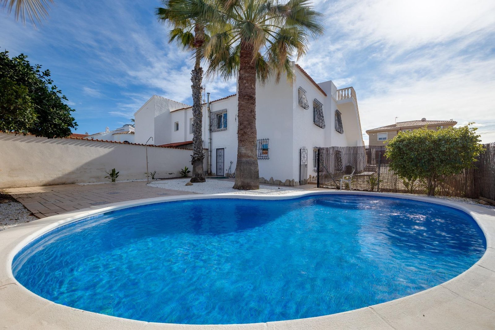 41-43 3 Bedroom 3 Bathroom Villa in Torrevieja - Caza De Casa