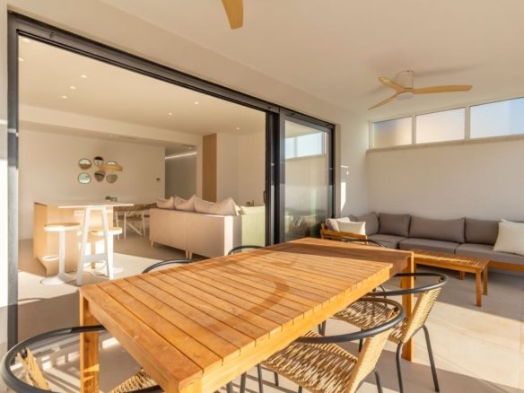 3 Bedroom 2 Bathroom Villa in Torrevieja - Caza De Casa