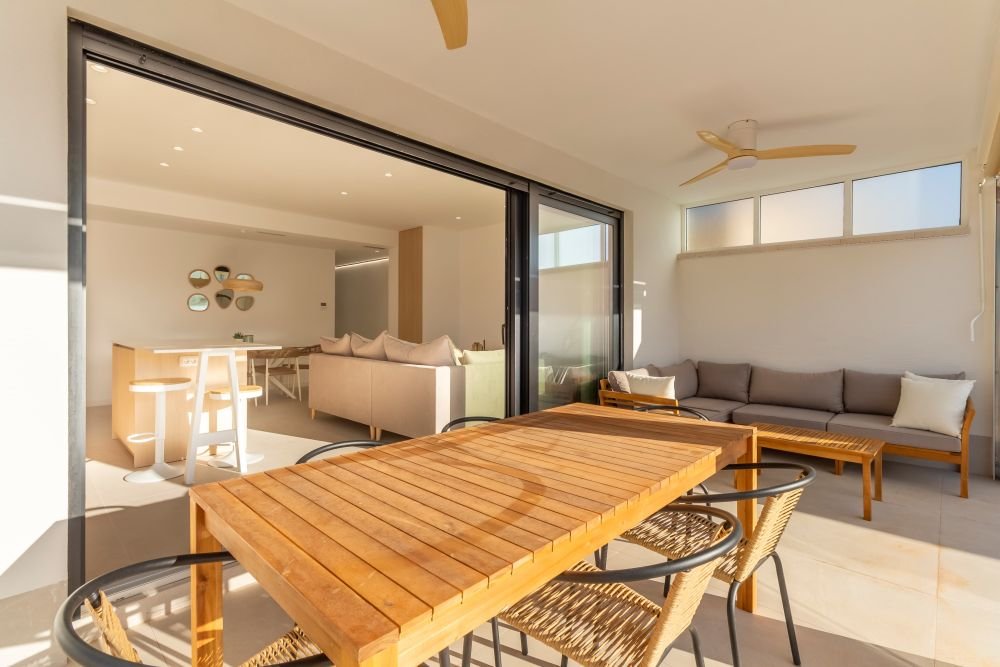 3 Bedroom 2 Bathroom Villa in Torrevieja - Caza De Casa