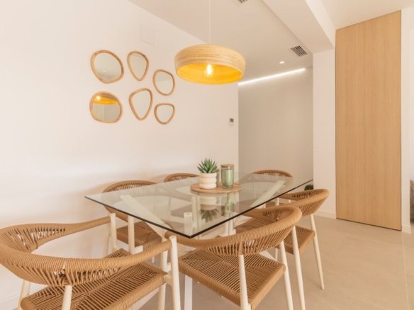 3 Bedroom 2 Bathroom Villa in Torrevieja - Caza De Casa