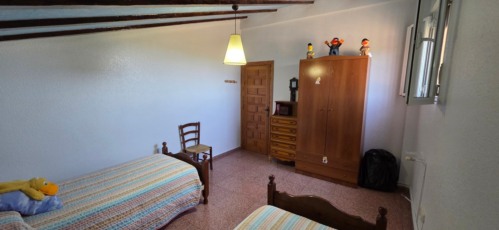 6 Bedroom 3 Bathroom Country House in Yecla - Caza De Casa