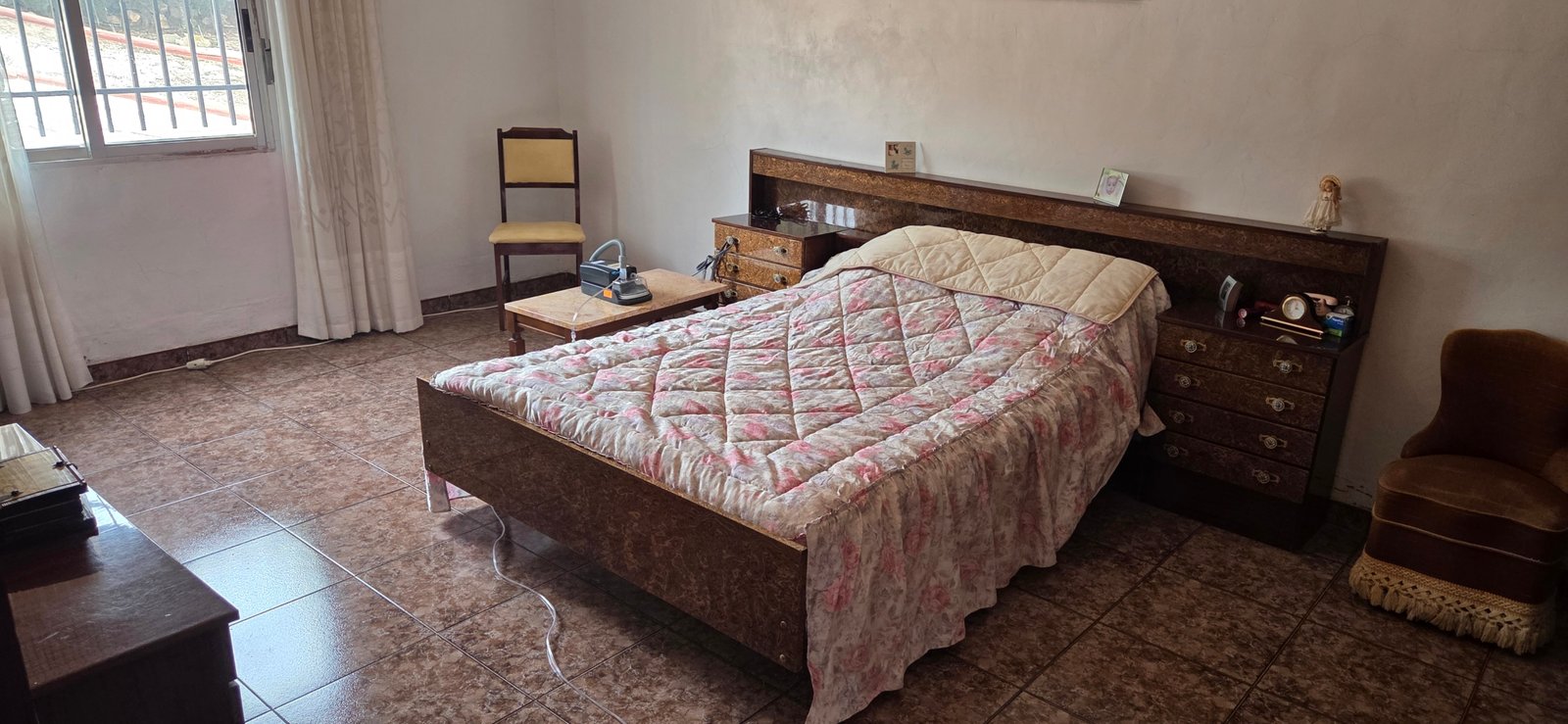 6 Bedroom 2 Bathroom Country House in Pinoso - Caza De Casa