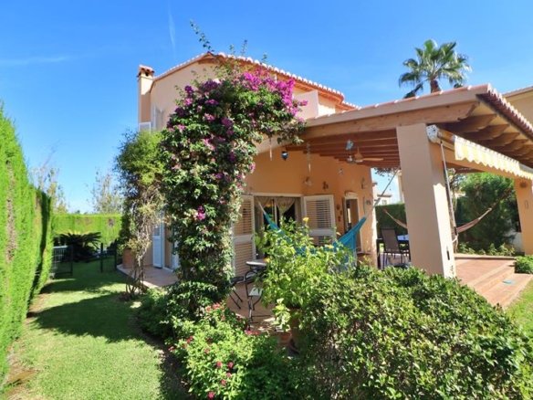 3 Bedroom 2 Bathroom Villa in Oliva - Caza De Casa