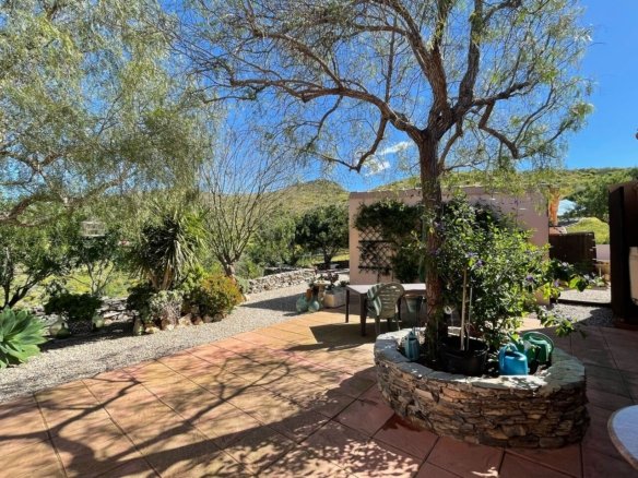 4 Bedroom 1 Bathroom Country House in Cartagena - Caza De Casa