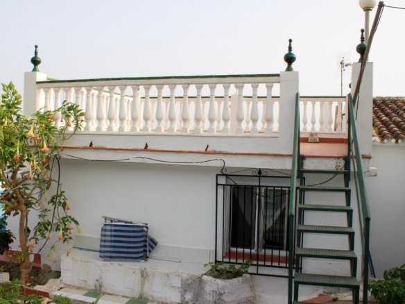 4 Bedroom 2 Bathroom Villa in Nerja - Caza De Casa
