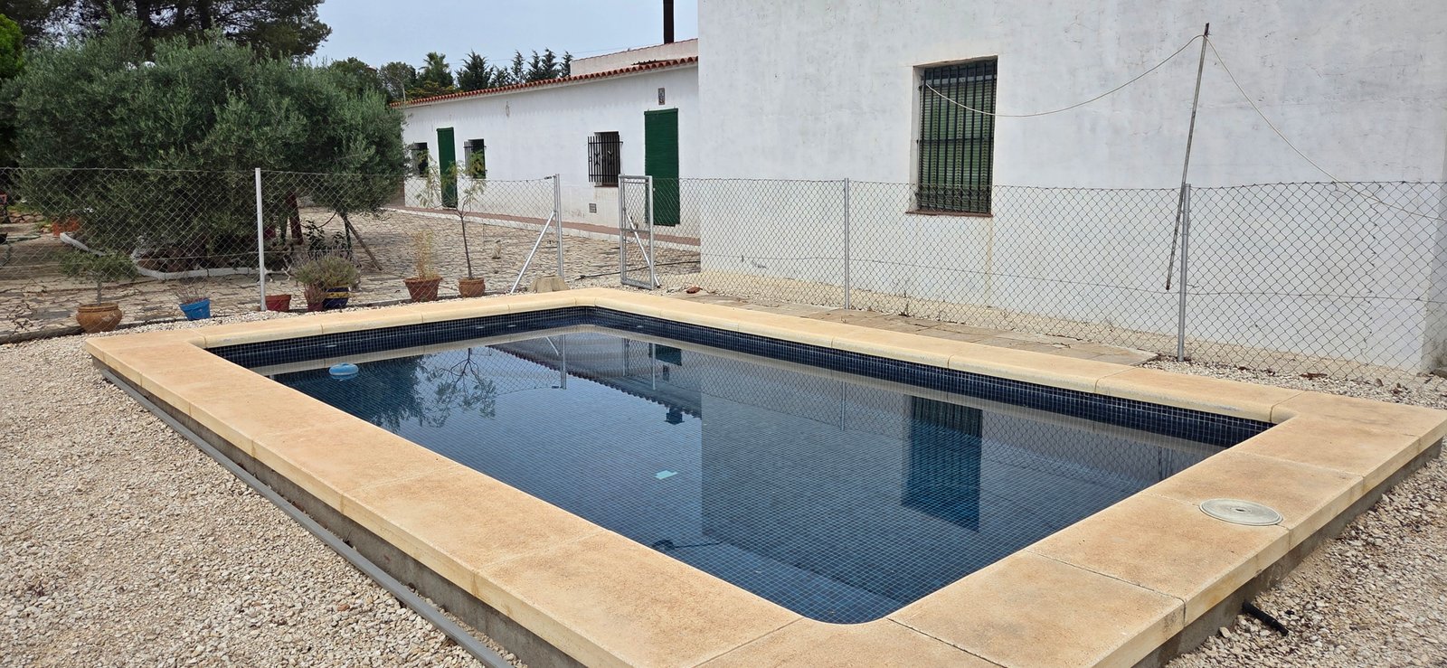 6 Bedroom 2 Bathroom Country House in Pinoso - Caza De Casa