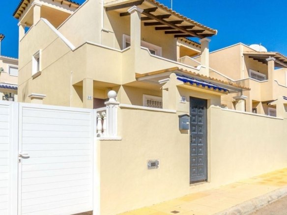 3 Bed 2 Bath Villa in Orihuela Costa - Caza De Casa