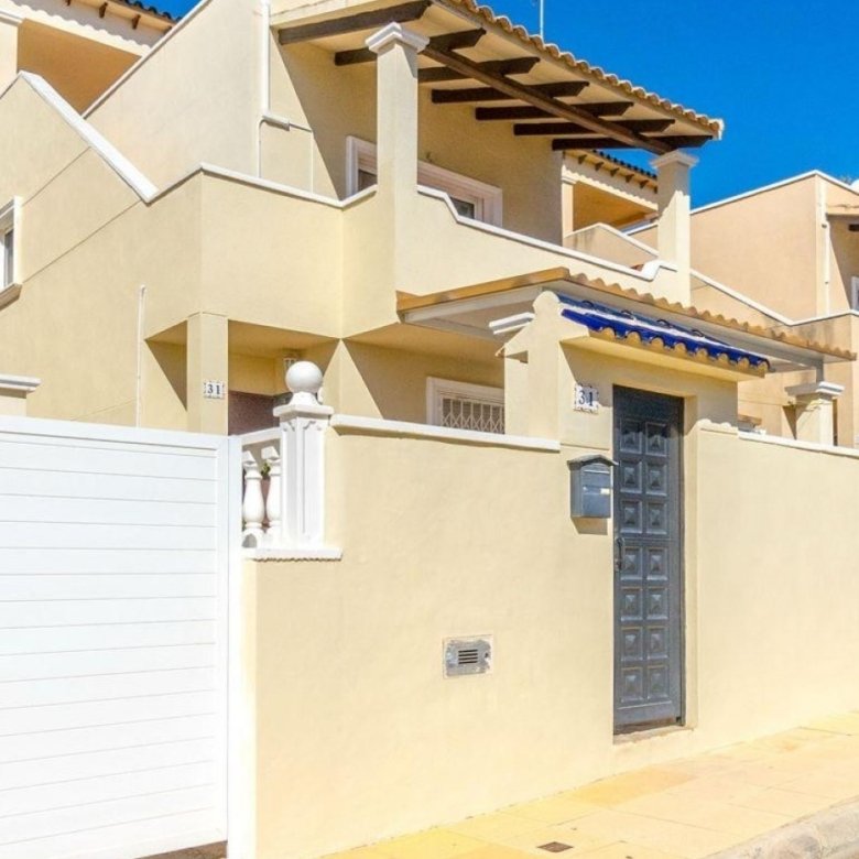 3 Bed 2 Bath Villa in Orihuela Costa - Caza De Casa