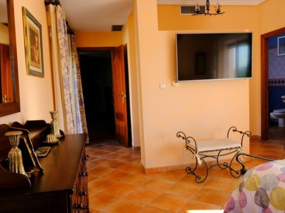 4 Bedroom 2 Bathroom Country House in Orihuela - Caza De Casa