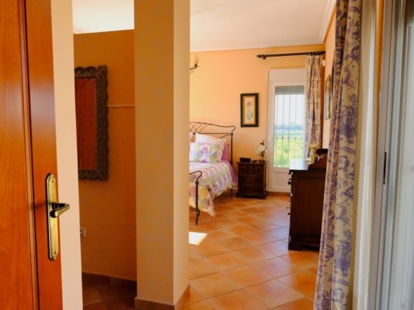 4 Bedroom 2 Bathroom Country House in Orihuela - Caza De Casa