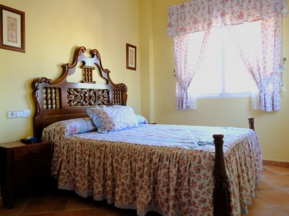 4 Bedroom 2 Bathroom Country House in Orihuela - Caza De Casa