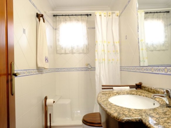 4 Bedroom 2 Bathroom Country House in Orihuela - Caza De Casa