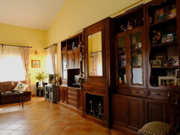 4 Bedroom 2 Bathroom Country House in Orihuela - Caza De Casa