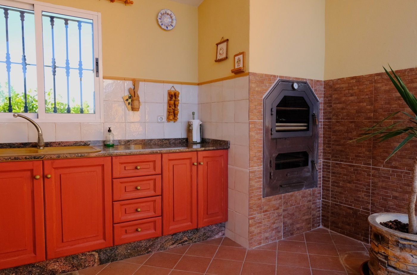 4 Bedroom 2 Bathroom Country House in Orihuela - Caza De Casa