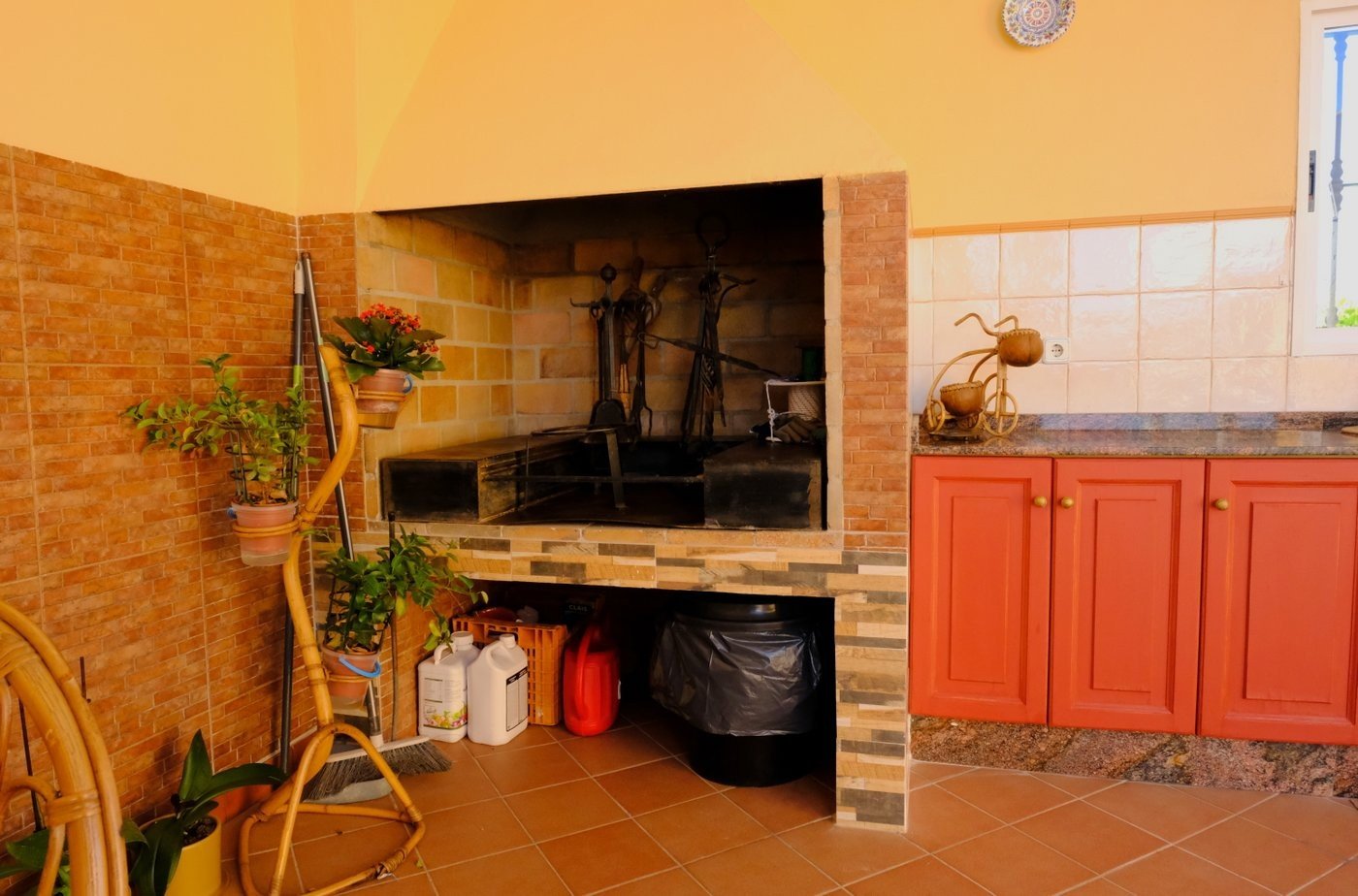 4 Bedroom 2 Bathroom Country House in Orihuela - Caza De Casa