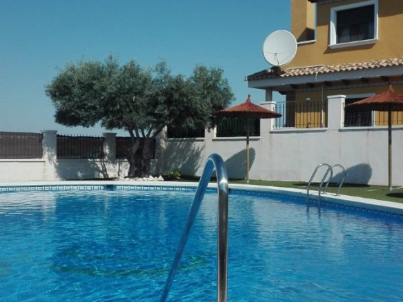 5 Bed 3 Bath Villa in Ciudad Quesada - Caza De Casa