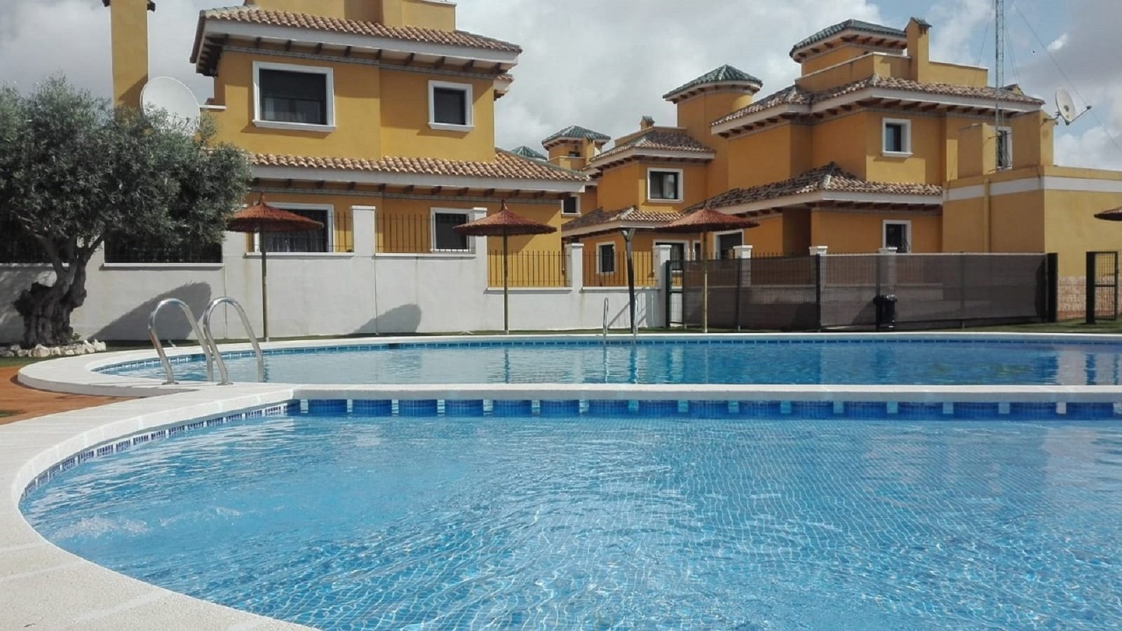 5 Bed 3 Bath Villa in Ciudad Quesada - Caza De Casa