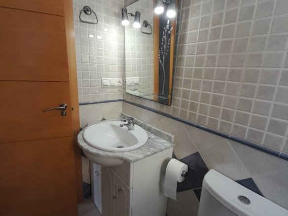 5 Bed 3 Bath Villa in Ciudad Quesada - Caza De Casa