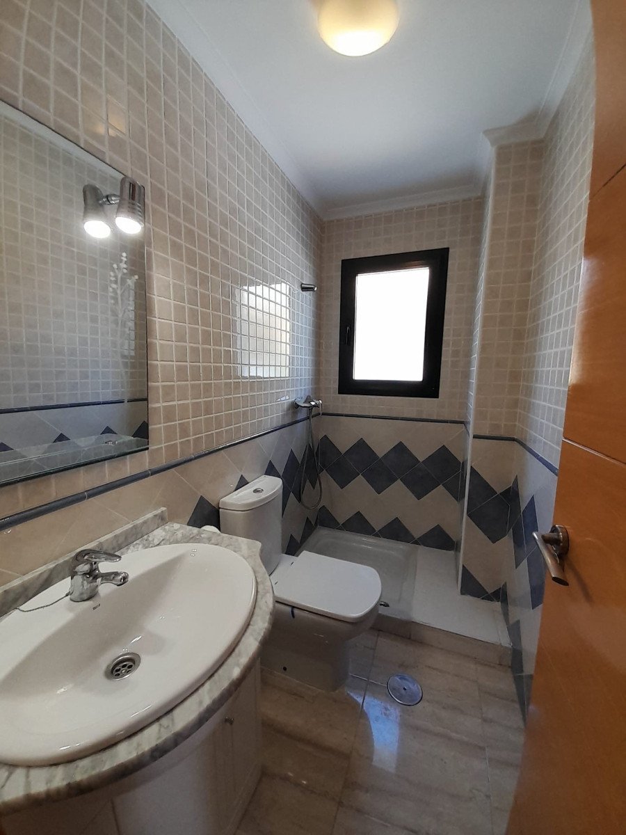 5 Bed 3 Bath Villa in Ciudad Quesada - Caza De Casa
