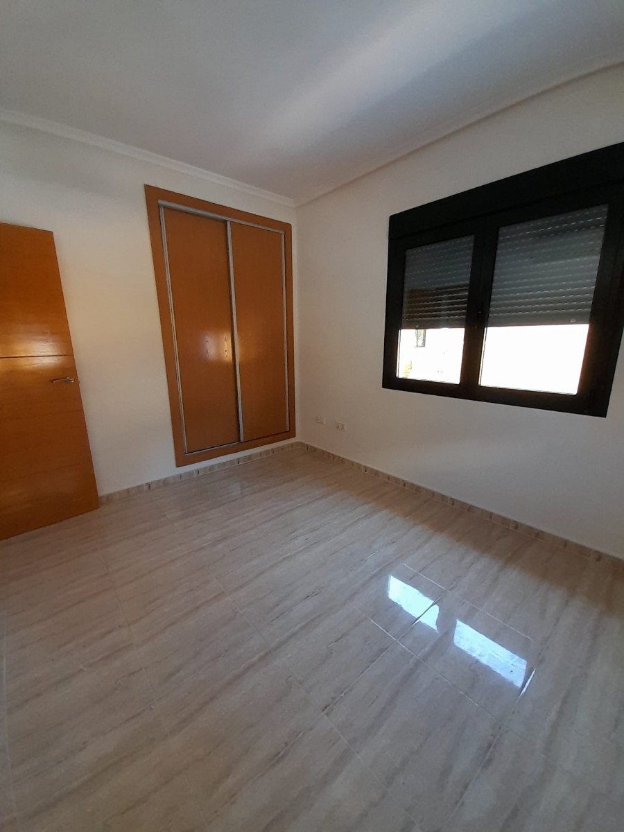 5 Bed 3 Bath Villa in Ciudad Quesada - Caza De Casa