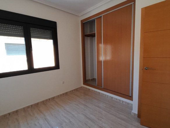 5 Bed 3 Bath Villa in Ciudad Quesada - Caza De Casa