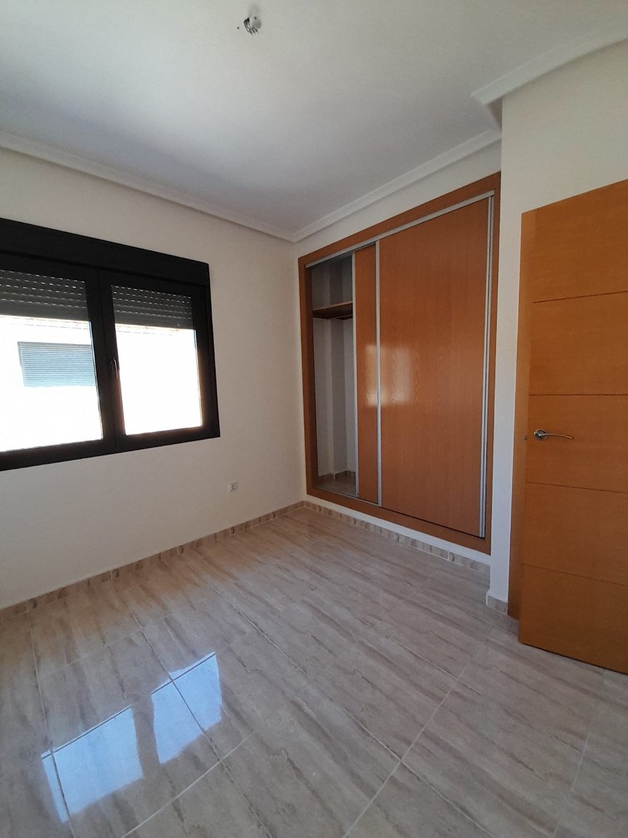 5 Bed 3 Bath Villa in Ciudad Quesada - Caza De Casa