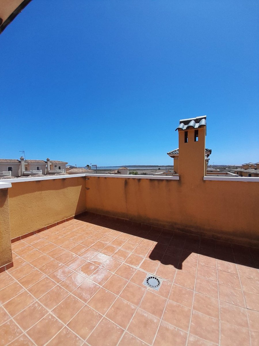5 Bed 3 Bath Villa in Ciudad Quesada - Caza De Casa